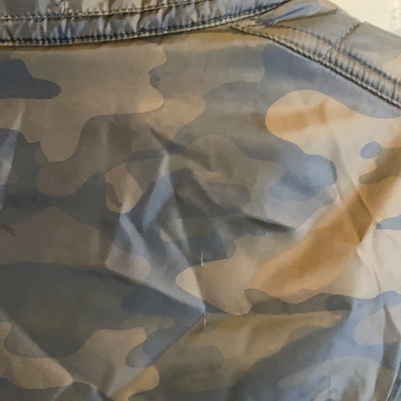 William Rast Camo Puffer Jacket - Picture 7 of 16